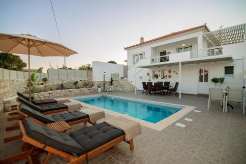 Dimitra's House with Private Pool