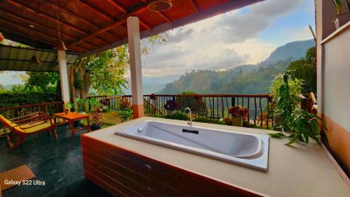 منظر, Rainbow Sky Cottage in إيلا