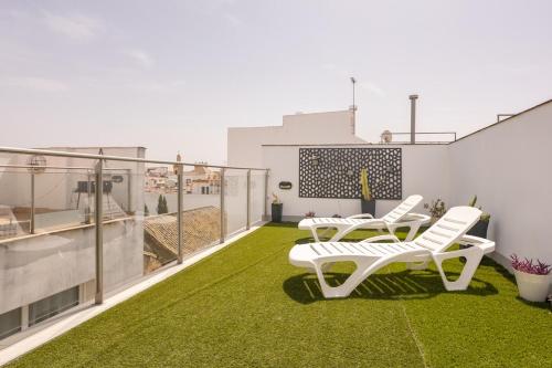 Cardenal Spinola Duplex Center by Valcambre, Séville