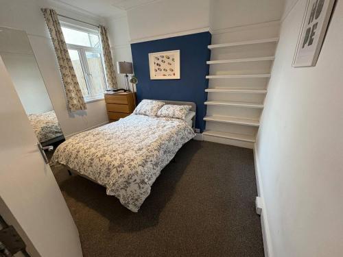 Room in Cardiff City near Hospital, Cardiff (zdjęcie 6)