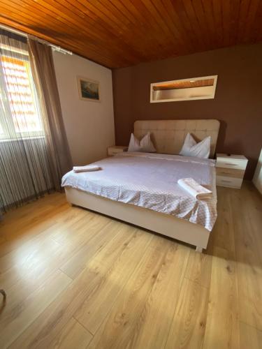 1 double bed