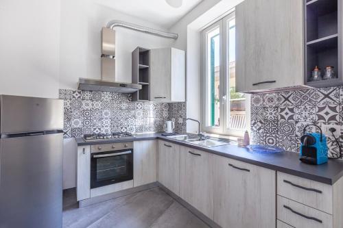 Ponte Milvio 3 Bedroom Apartment, Rome (photo 9)