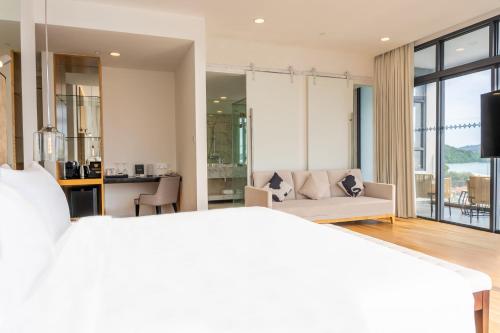 Junior Suite image 1