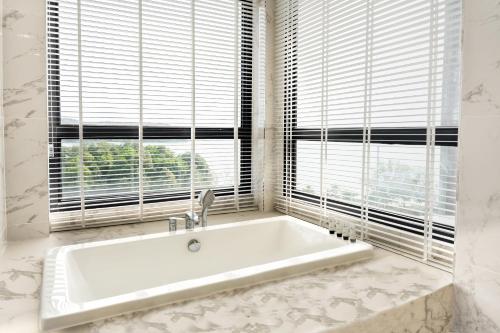 Junior Suite image 6