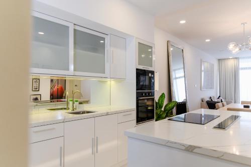 Premier Two Bedroom Suite image 7