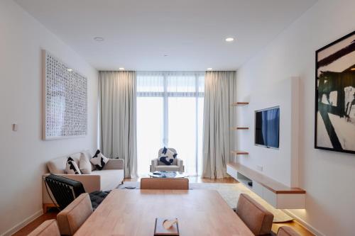 Premier Two Bedroom Suite image 8