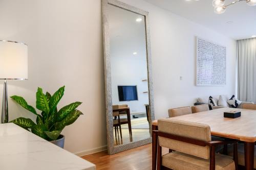 Premier Two Bedroom Suite image 10