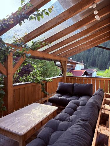 ระเบียง/ชานเรือน, Apartment Nala in อุนเทอร์เคียร์เชน