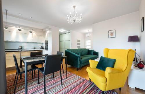 Mokotów Serenity Premium Apartment by BookingHost, Варшава