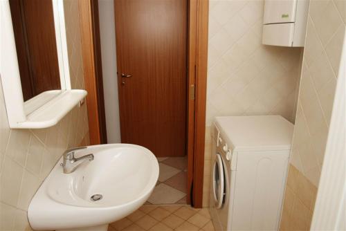 Superior Two-Bedroom Apartment image 3