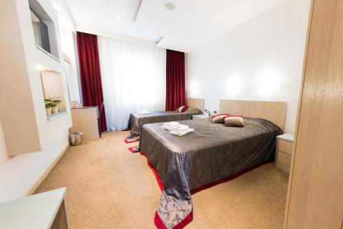 Garni Hotel Vigor - image 2