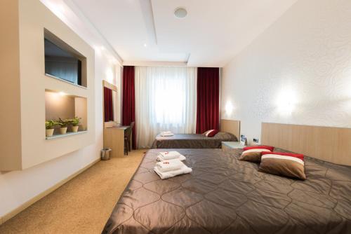Garni Hotel Vigor - image 12