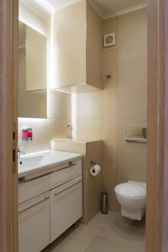 Garni Hotel Vigor - image 13