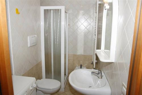 Superior Two-Bedroom Apartment image 2