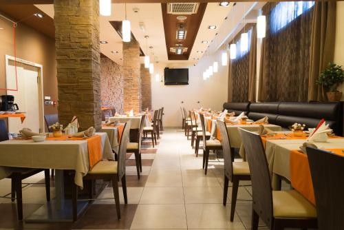 Garni Hotel Vigor - image 4