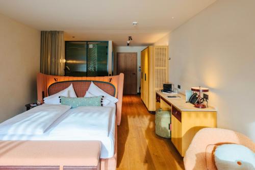 Post am See Room Type - Deluxe King Room