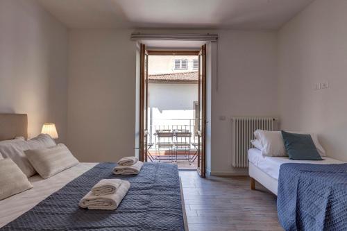 Oricellari Apartment by Mamo Florence - image 10