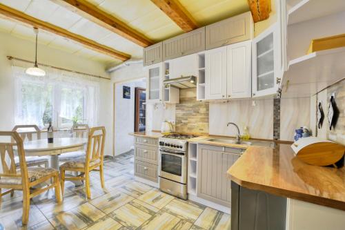 Apartament Harmont Montis- dawna Zającówka - centrum miasta w leśnej enklawie, Шклярска-Поремба