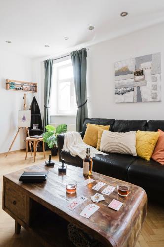 Prague Days - Maisonette retreat with Terrace, AC and TV Tower View, Praha (fotografie 9)