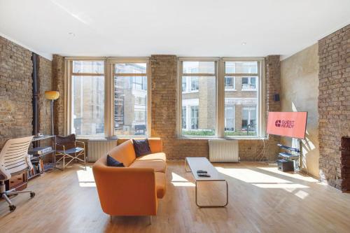 GuestReady - Bright Flat in the Heart of London, Лондон