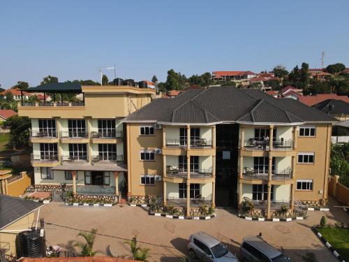 Studio with Balcony image 7