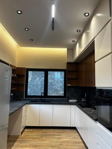 ห้องครัว, Aries Villa Albania in โวเร