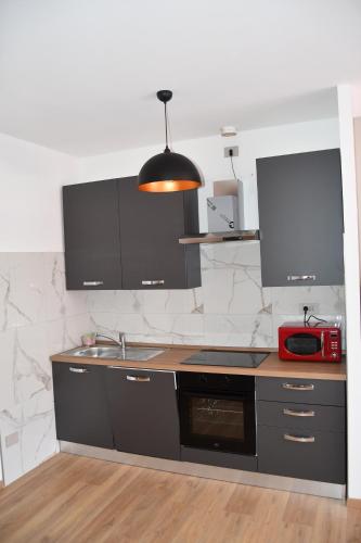 virtuve, VIP Lounge in Settimo Milanese