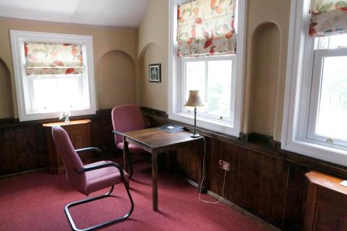Country Mansion - Private Annexe in Pumpsaint