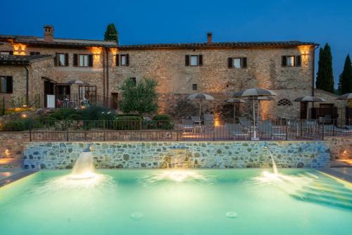 Swimming pool, Tenuta Sovestro - Agriturismo e winery in San Gimignano