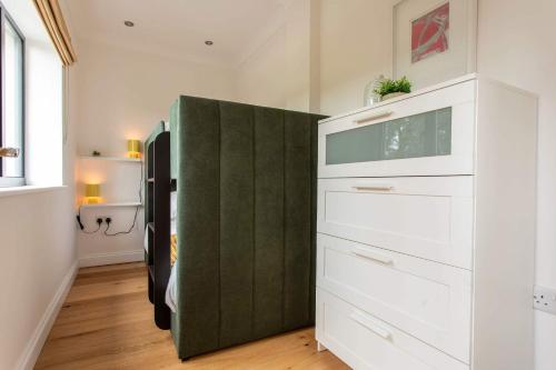 Bright Lofty House with Parking and Hot Tub, Bath (fotografie 8)