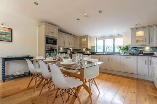 Bright Lofty House with Parking and Hot Tub, Bath (fotografie 9)