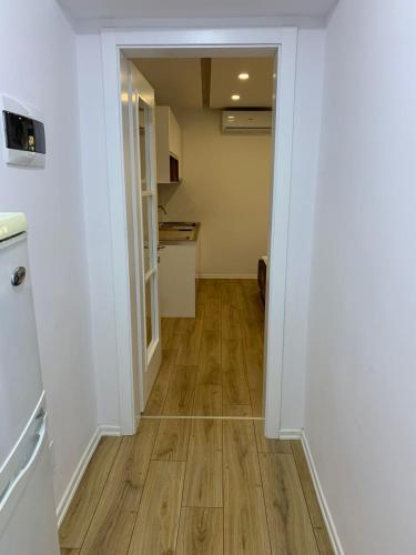 SELA RENT- City Rooms and Studio Apartments, Tirana (foto 5)