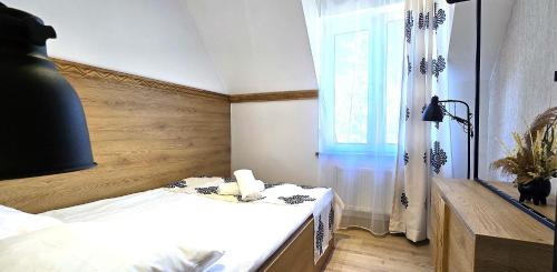 One-Bedroom Apartment with Balcony image 10