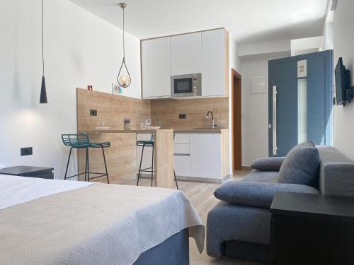 Studio with Terrace room in Apartments LORYON PROMENADEBEACH NIKOLINAWIFIPARKING