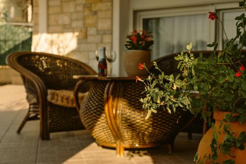 Kert, Manolia house near beach, near airport in Ag. Marina (Kropia)
