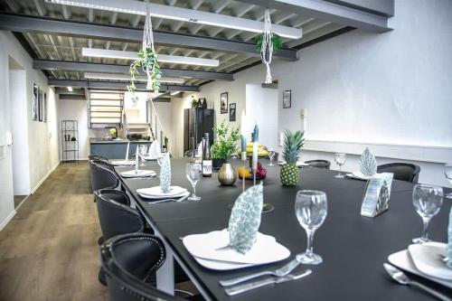 Casino Whirlpool-Sauna-Kino-Indoor Basketball in Hohr-Grenzhausen