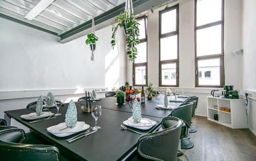 Casino Whirlpool-Sauna-Kino-Indoor Basketball in Hohr-Grenzhausen
