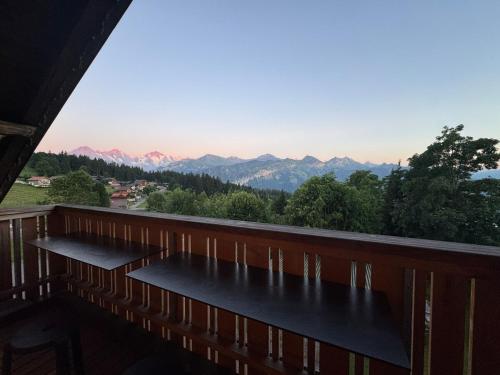 Kilátás, Des Alpes Sky Apartment in Beatenberg