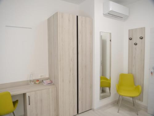 Suite with City View image 5