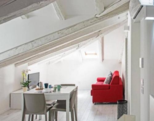 Apartment - Attic room in JOIVY Apartments - Trieste Goldoni