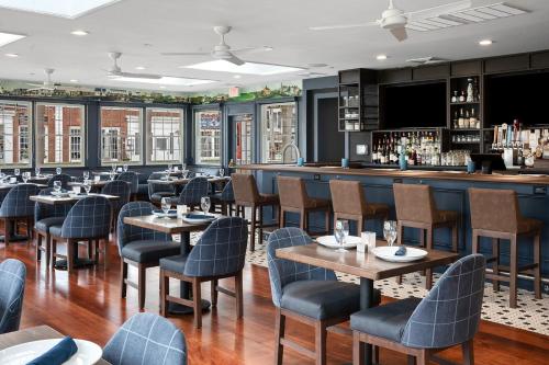 Greyfinch Chatham Inn - 주변 명소