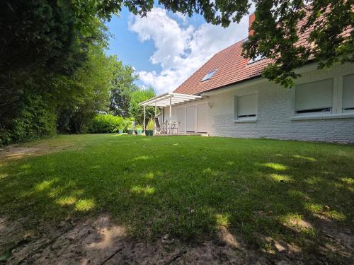 Tolle 125m² Erdgeschoßwohnung im Einzelhaus in 卡爾滕基爾興