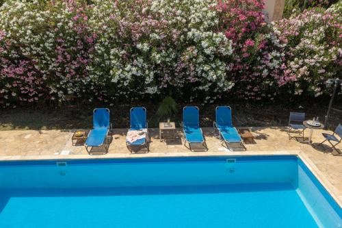 Villa Tsikkos Tria - image 11