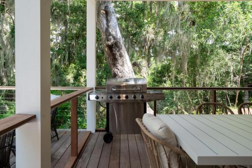 2680 Gnarled Pine in Seabrook saar (SC)