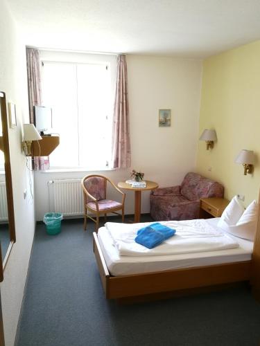 1 twin bed