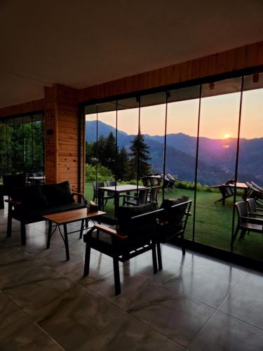 Étterem, Yege Villa Bungalov in Yağmurlu