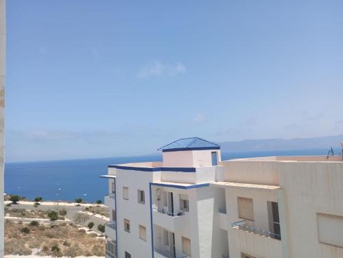 Seaview carabonita in 알 호세 이마