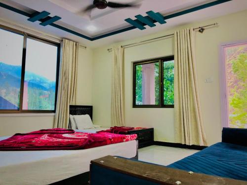 River Gaze Hotel & Restaurant in Shogran