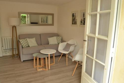 2-rooms apartment in Arcachon-style villa with garden, minimum stay 3 nights