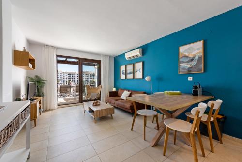 Oprema, Beautiful Duquesa Harbour apt 2001 in Villas Puerto